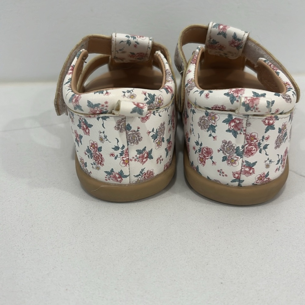 H&M Sandals - Picture 6 of 7